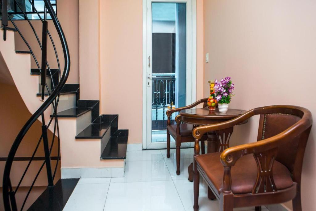 Hotel Cozy โฮจิมินห์ซิตี้ ภายนอก รูปภาพ